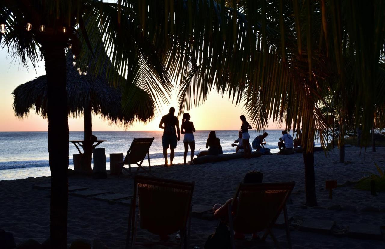 Buena Onda Beach Resort Попойо Екстериор снимка